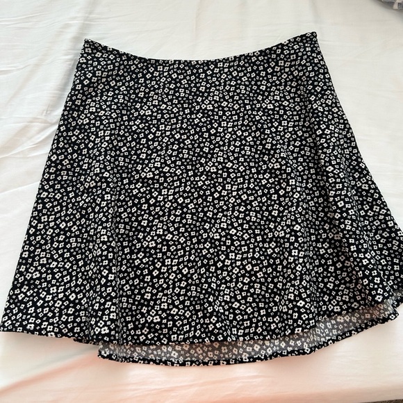 High waisted skirt, Cope, size 6 (fits like a size 2 or 4) - Picture 1 of 3